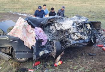 Қарағанды облысында жантүршігерлік жол апатынан үш адам көз жұмды