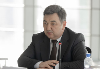 Екінші жартысымен ажырасып, өз-өзіне қол жұмсайды. Министр құмар ойындардың зардабын айтты