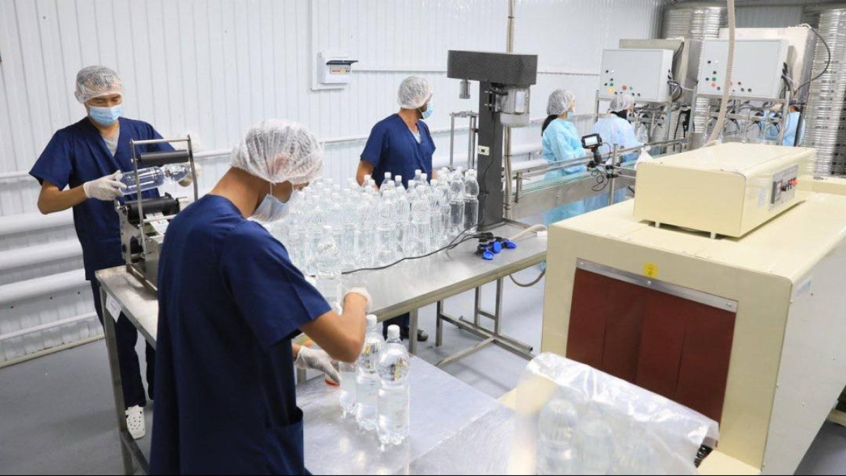 В Хромтау открыли производство бутилированной воды благодаря льготному кредиту