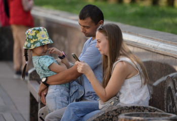 Казахстанцы все чаще стали вступать в брак после 35 лет