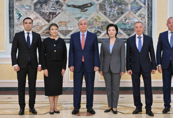 Глава государства встретился с представителями системы защиты прав человека