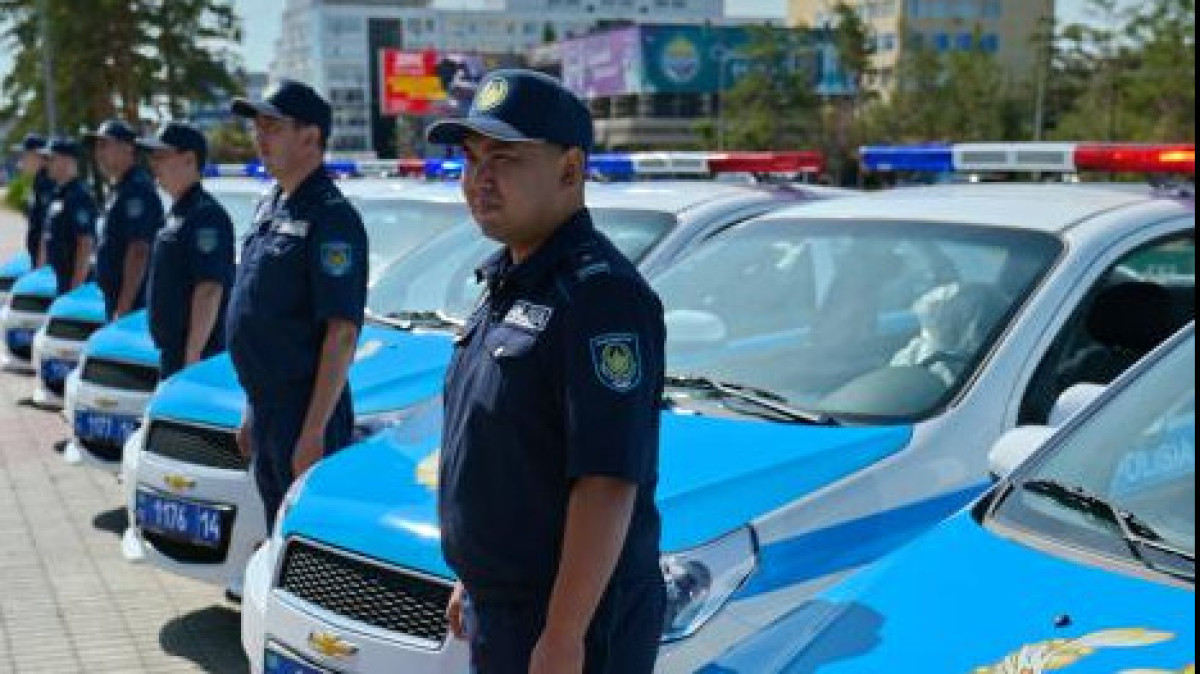 Павлодар облысында дәрігерлер мен полицейлерге жаңа қызметтік көліктер табысталды