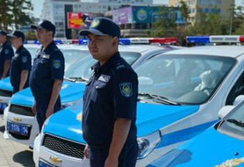 Павлодар облысында дәрігерлер мен полицейлерге жаңа қызметтік көліктер табысталды