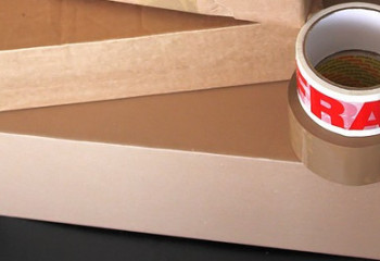 Казахстанцы больше не будут платить таможенные сборы за доставку посылок из-за рубежа