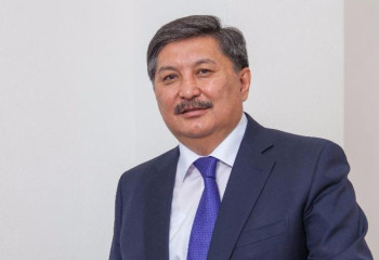 Алматыда науқастар АИТВ жұқтырған аурухананың бас дәрігері қызметінен кетті