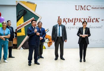 Центр материнства и детства UMC посетили Тамара Дуйсенова и Гани Бейсембаев