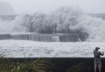As Typhoon Haikui barrels into Taiwan, thousands are evacuated