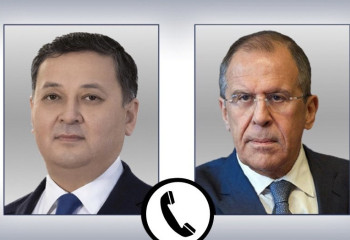 Kazakh, Russian FMs talk over phone