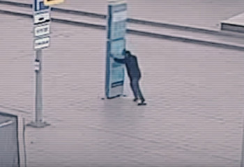 Елордалық полицейлер вандалдарға қарсы үндеу жолдады