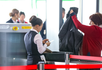 Ноутбуки, видеокамеры, вейпы: что нельзя сдавать в багаж в аэропорту