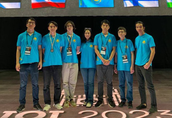 Казахстанские школьники завоевали две медали на Международной олимпиаде по информатике