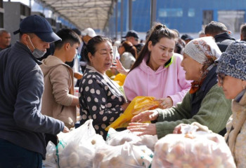 Жәрмеңкелер, зауыттар, қоймалар: елорданың азық-түлік қауіпсіздігі қалай қамтамасыз етіледі