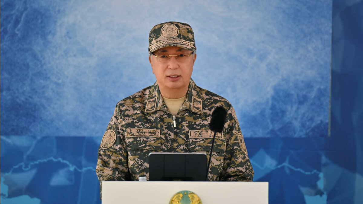 Вооруженные силы Казахстана должны быть готовы к любым вызовам - Токаев