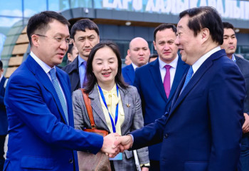 Kazakh-Chinese forum held in Astana