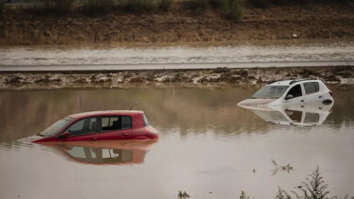 В Испании пять человек погибли в результате наводнений