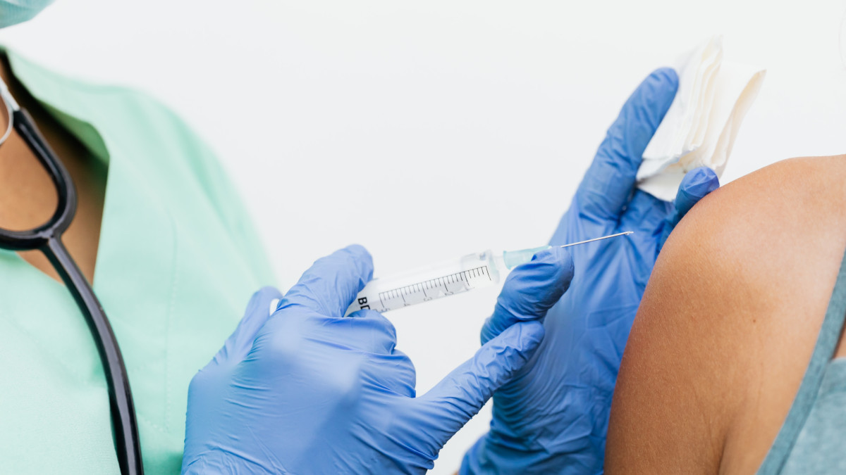Когда начнётся вакцинация от гриппа, рассказали в Минздраве РК