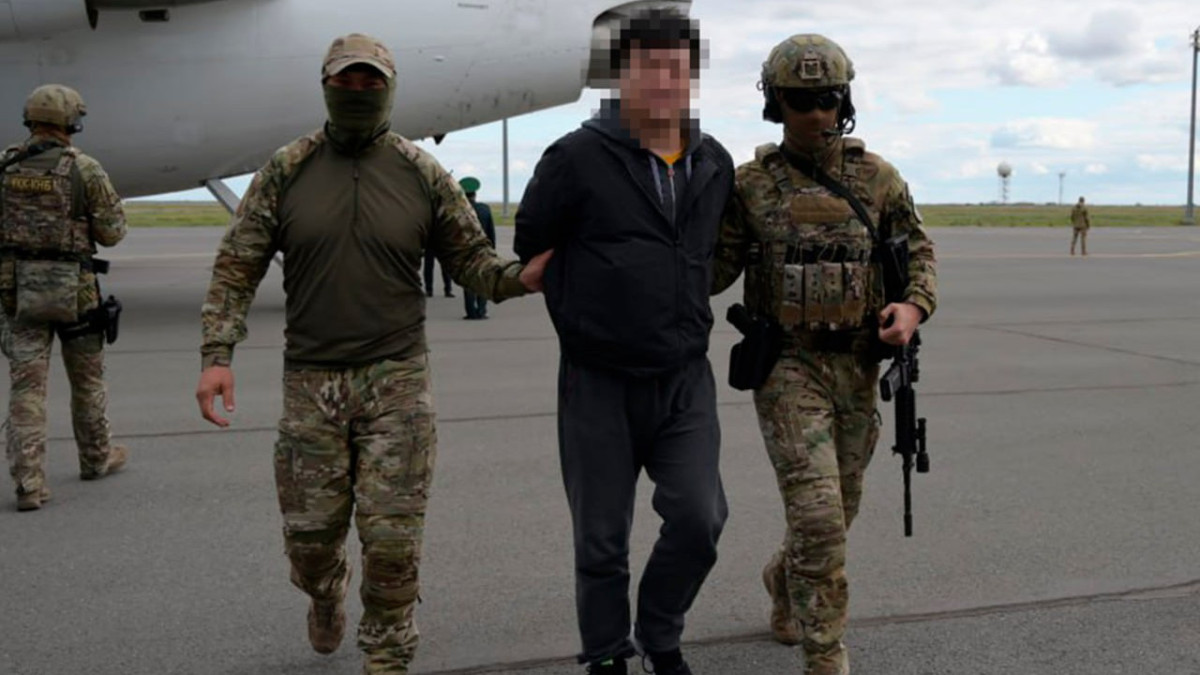 Членов преступной группировки во главе с Елдосом Коспаевым этапировали из Северного Кипра в Казахстан