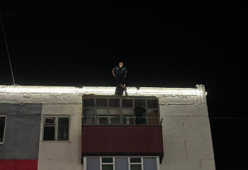 Хромтауда әйел бесінші қабаттан секірмек болды