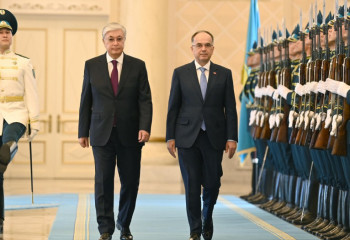 Мемлекет басшысы Албания президентін Ақордада қарсы алды