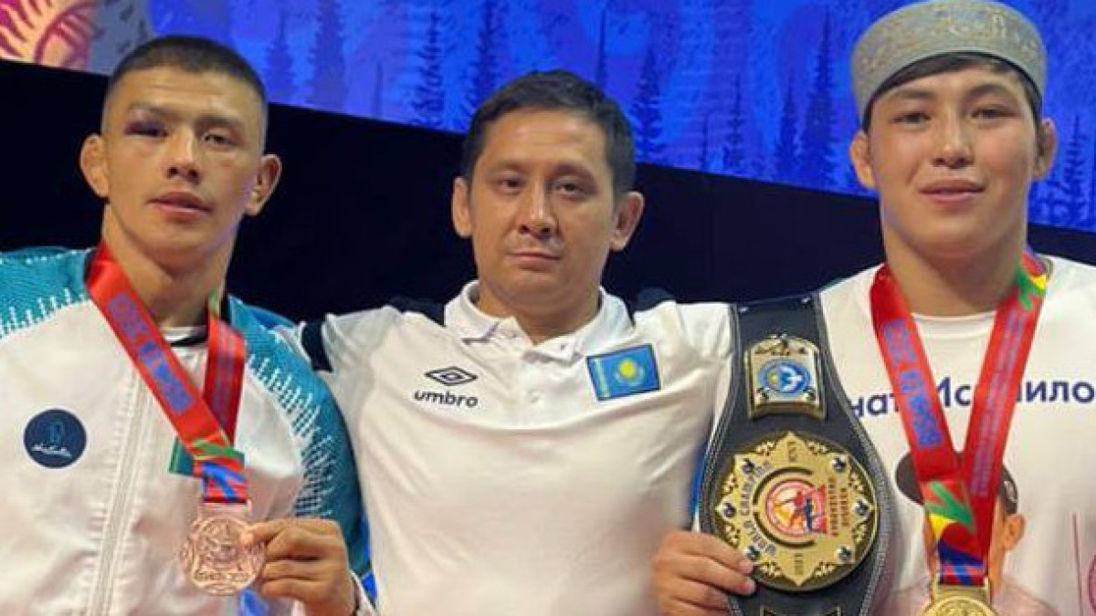 Золото и две бронзы завоевали казахстанские борцы с нарушением слуха на ЧМ в Бишкеке