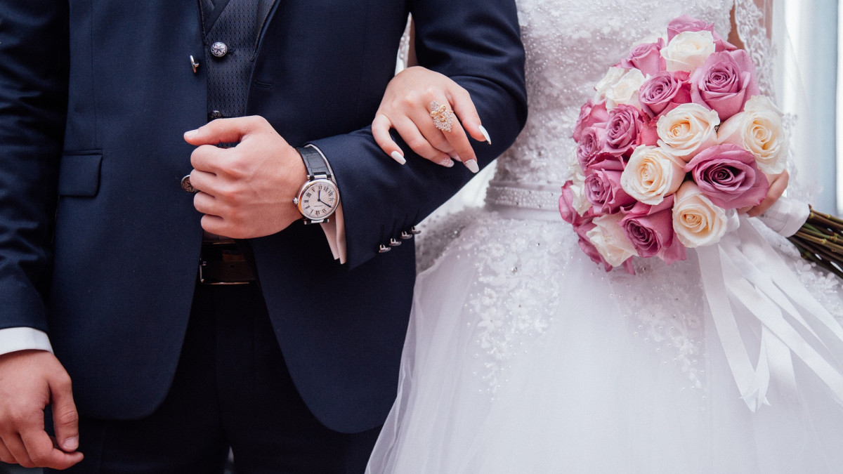 Количество вступающих в брак снизилось в Казахстане