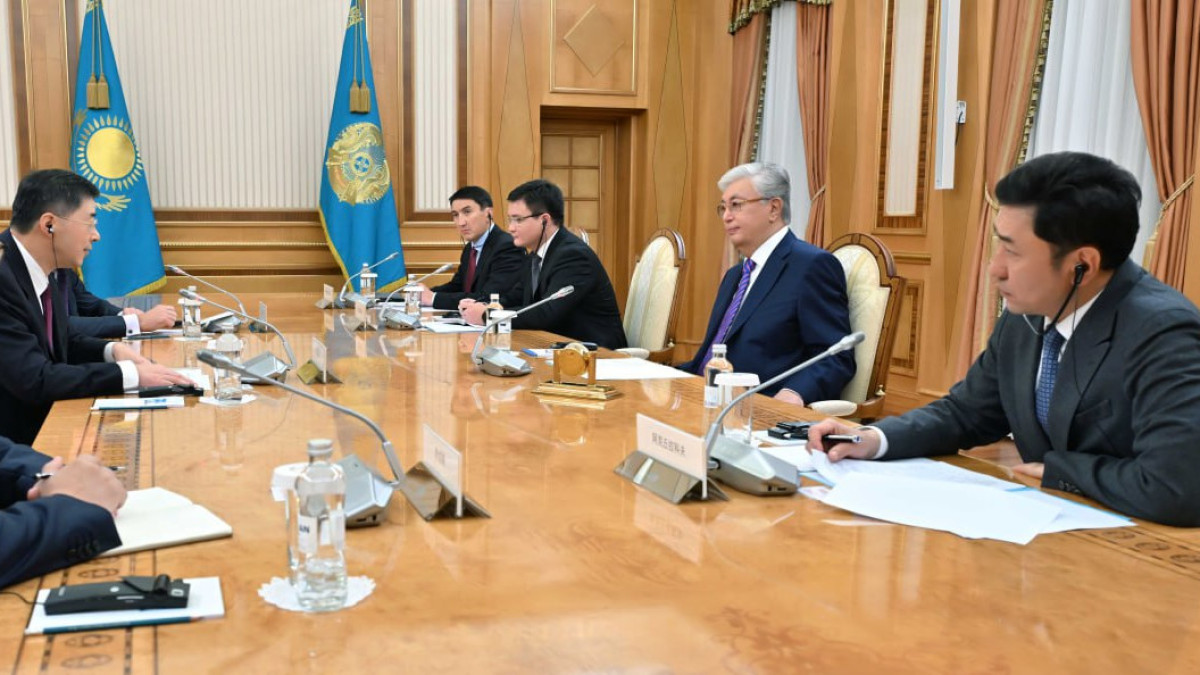 Президент Казахстана обсудил укрепление стратегического партнерства с главой корпорации SINOPEC