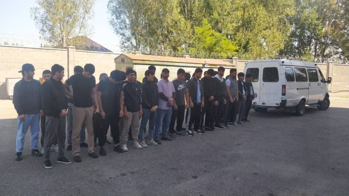 Несовершеннолетние граждане Таджикистана работали на алматинской барахолке