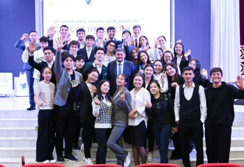 Ғылым және жоғары білім министрі студенттерге дәріс оқыды