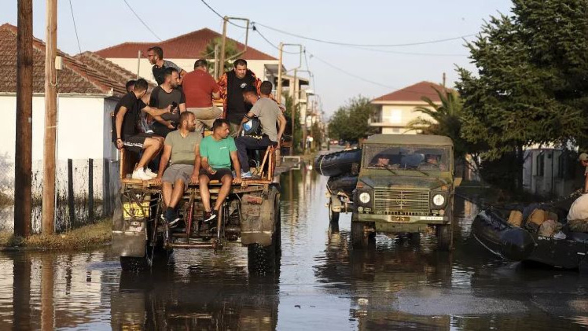 Наводнения в Греции, Турции и Испании привели к жертвам
