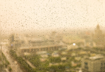 Найзағай, жаңбыр, бұршақ: 15 өңірде ауа райына байланысты ескерту жарияланды