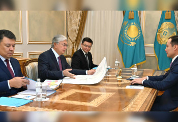 О решении проблем дефицита газа рассказал Президенту глава QazaqGaz