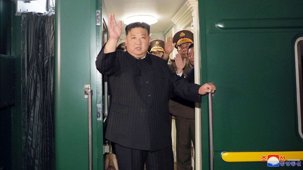Солтүстік Корея президенті пойызбен Ресейге аттанды