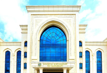 Мүфтият тиісті мекемеге орамалдың ақ және көк түсін ұсынды