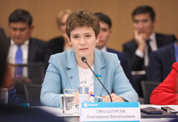 Легализовать «помогаек» в ЦОНах предложила депутат