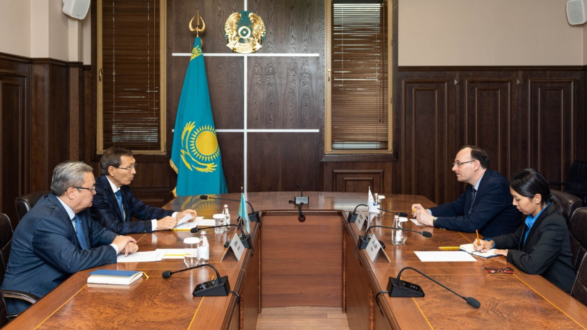 ОСК төрағасы Астанадағы ЕҚЫҰ Бағдарламалар кеңсесінің басшысымен кездесті