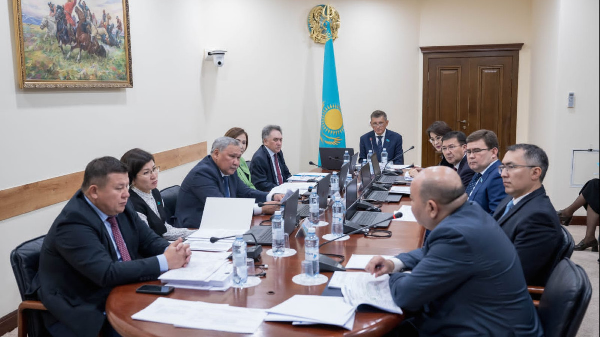  Сенаттың баспасөз қызметі 