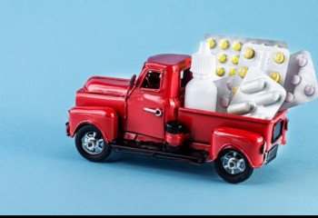 В каких случаях можно ввезти в страну незарегистрированные лекарства