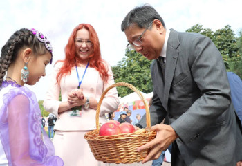 Ерболат Досаев поздравил жителей Алматы с Днём города