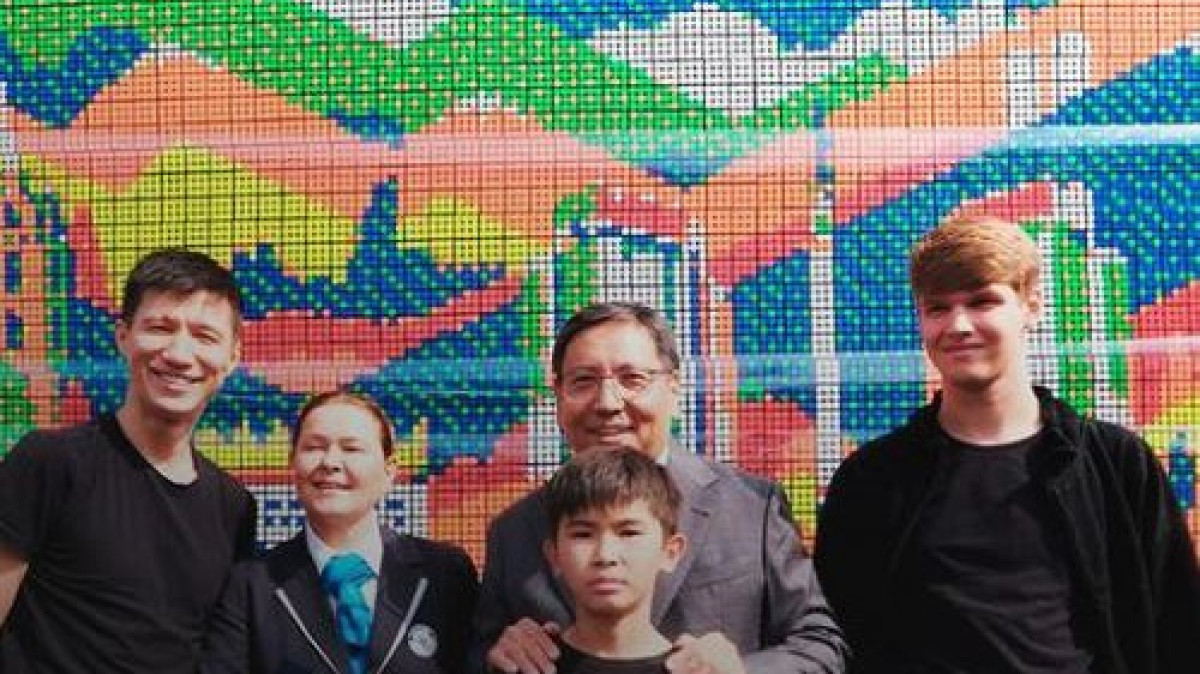 Мозаика из кубиков Рубика в Алматы попала в Книгу рекордов Гиннесса