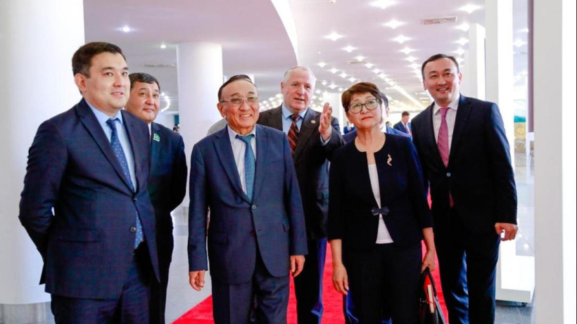  Астана әкімдігінің баспасөз қызметі 