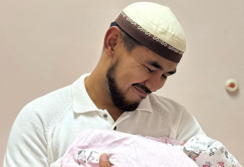 Абай Асылхан мен Жәнел Мақажан жаңа туған перзентіне қандай есім қойғанын айтты