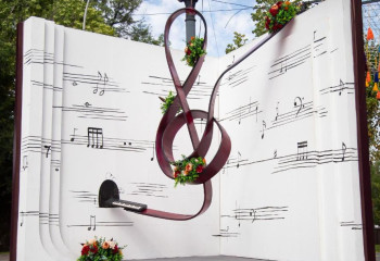 Алматы қала күніне қалай безендірілді