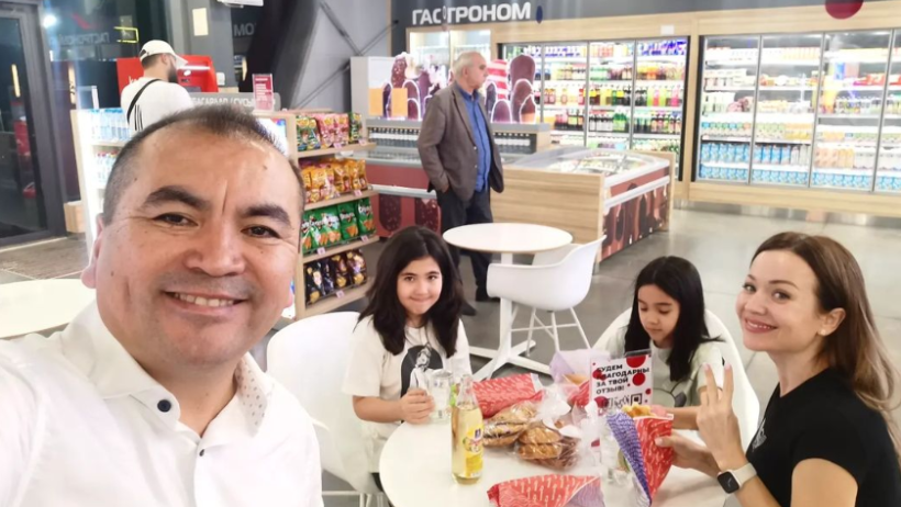  instagram.com/s_zholbarys_official 