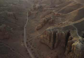 How many tourists visited Kazakhstan in summer of 2023