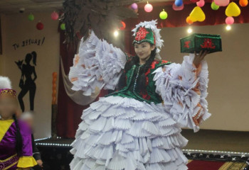 «Мисс учреждение-2023» – в женской колонии Петропавловска победила обладательница 40-килограммового платья