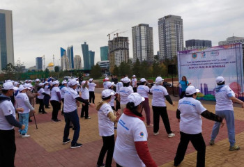 Астанада қарттар күніне орай флешмоб өтті