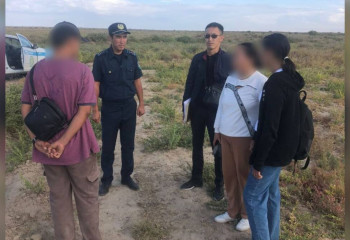 Гуляла со знакомым: пропавшую школьницу нашли полицейские Туркестанской области