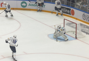 Хоккей: «Барыс» мәскеулік «Спартактан» жеңілді