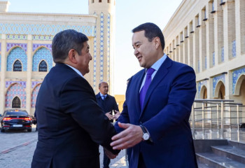 Қазақстан мен Қырғызстан Үкіметтері басшылары Таразда кездесті