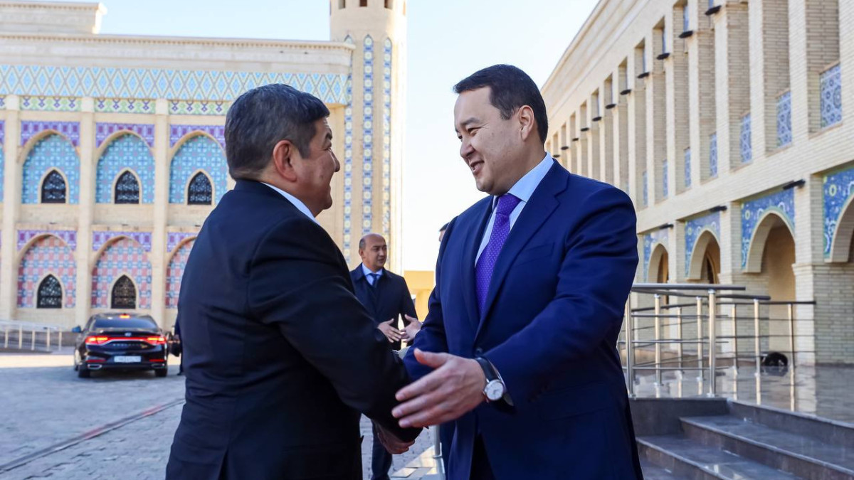 Межправительственный совет Казахстана и Кыргызстана проходит в Таразе